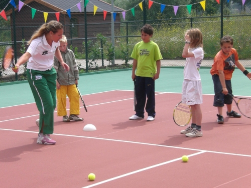 Kindertennis bij Attila